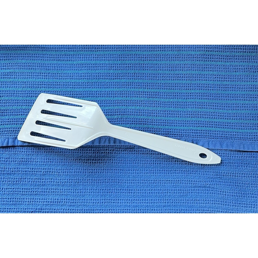 Vintage Clipper Angled Slotted Spatula #7208 Almond White Ivory Flipper Turner